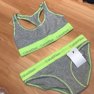 Rare Calvin Klein Holiday 2016 collection set 👙